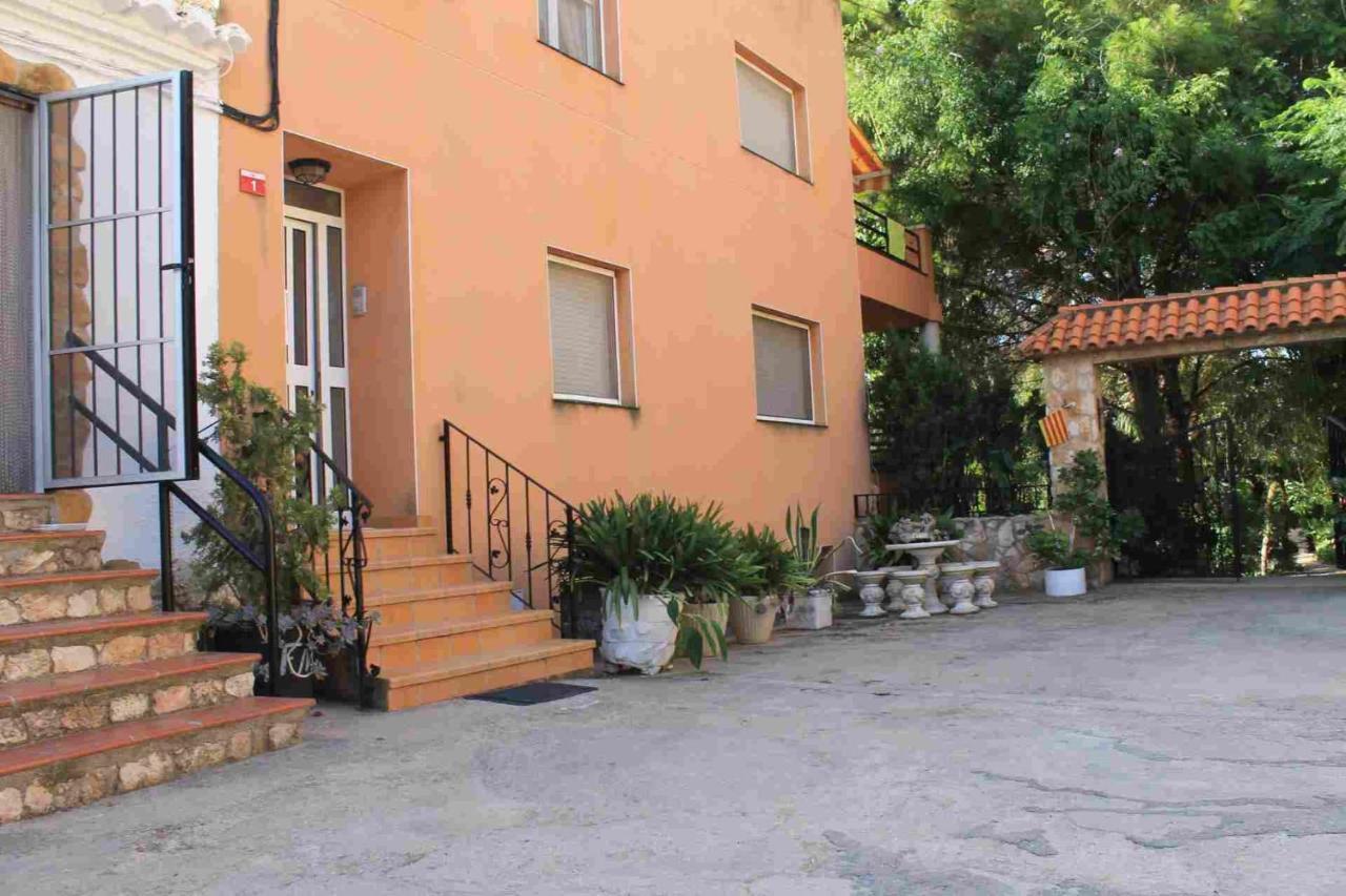 Casa Rural Complex Masia Del Tremendo Y Agroturismo Camarles Eksteriør billede